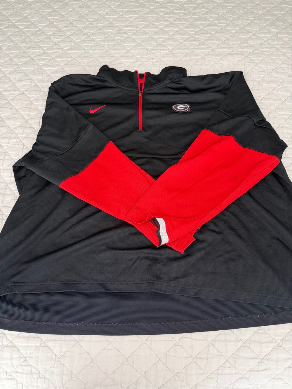 Nike Black and Red Men's Quarter-Zip Pullover